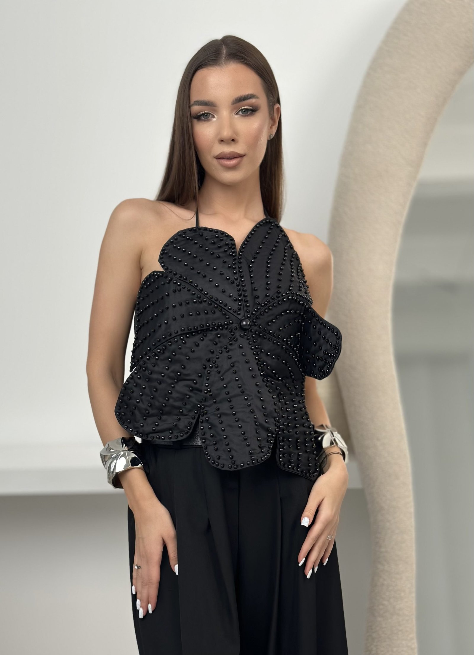 Juoda palaidinė „ Gėlė ”