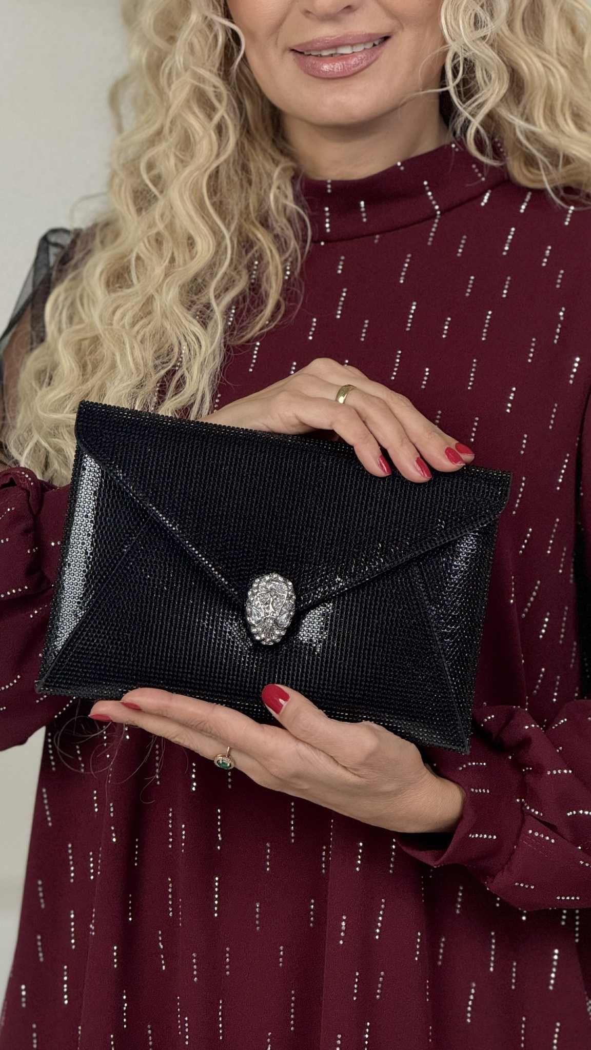 Rankinė-delninė "Vokas-gyvatė", juoda spalva