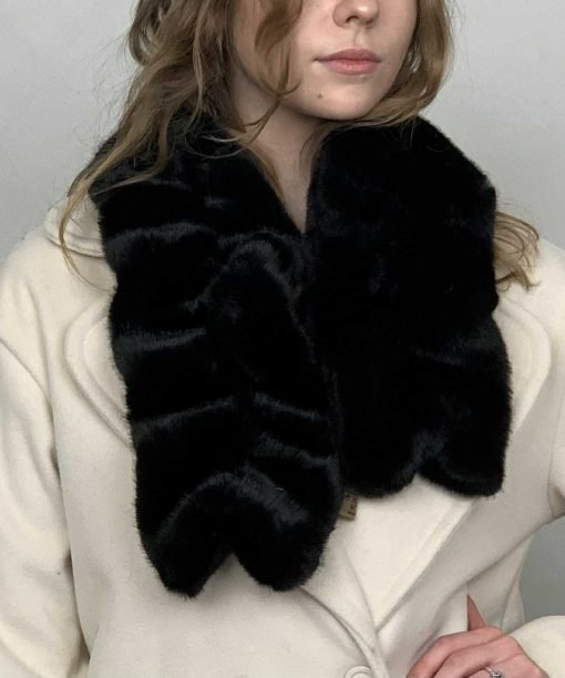 Šalikas „Kailiukas-siauresnis”,juoda spalva