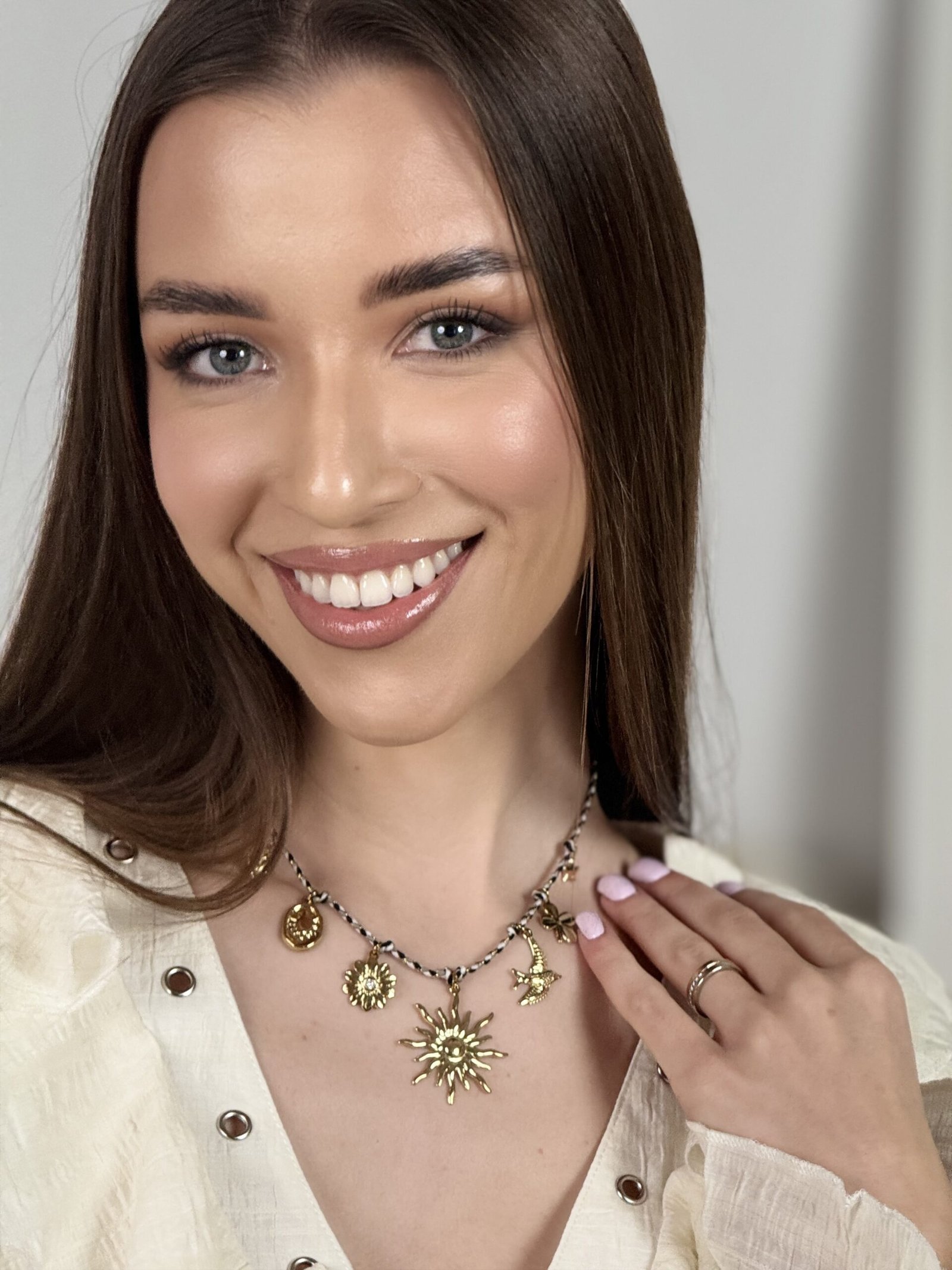 Kaklo papuošalas, "Pinta juostelė su saule ir kregždute" - Image 2