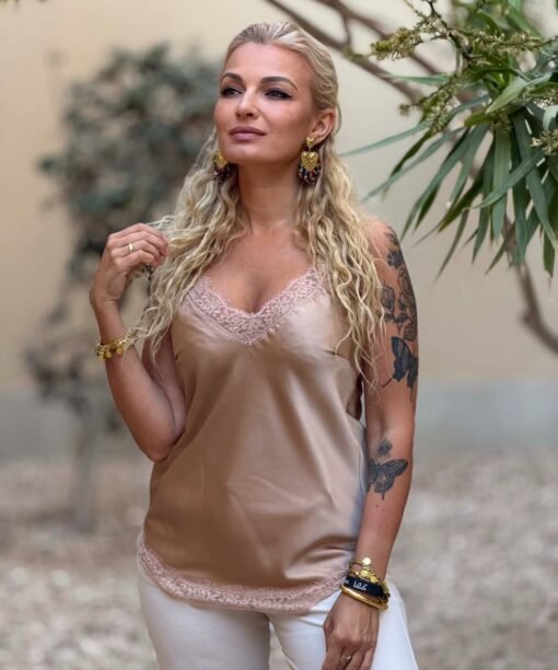 Alternative view of Apatinukas "Nėrinukų petnešos", įdegusio kūno spalva