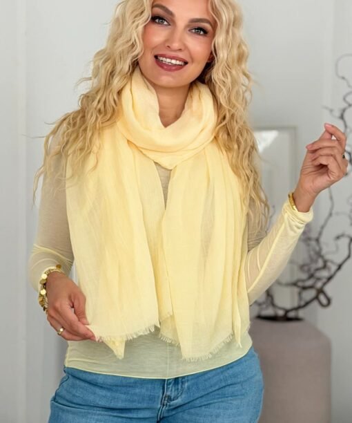 Alternative view of Šalikas, vienspalvis, pastelinė geltona spalva