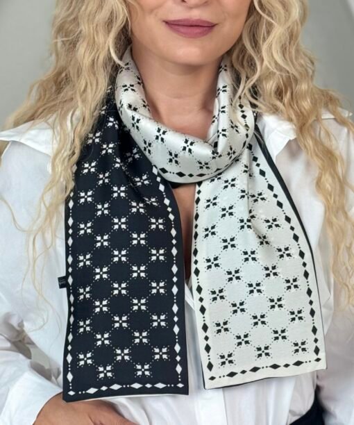 Skarelė "Dvipusė juoda/balta"